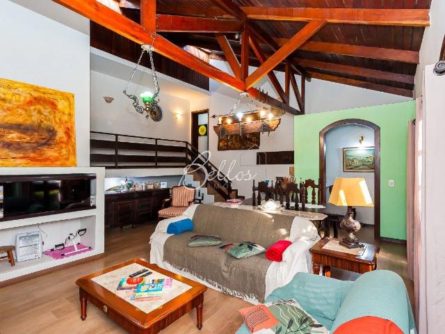 Casa / Sobrado para Venda em Curitiba/PR Bacacheri 5 Quartos