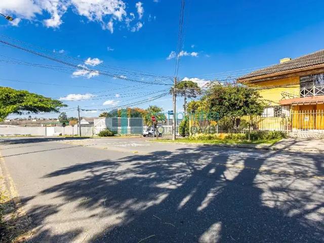 Casa / Sobrado para Venda em Curitiba/PR Bacacheri 3 Quartos