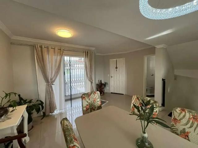 Casa / Sobrado para Venda em Curitiba/PR Bairro Alto 3 Quartos