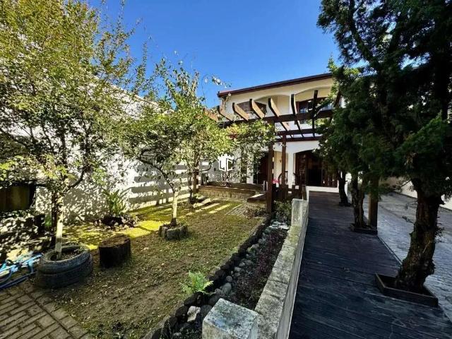 Casa / Sobrado para Venda em Curitiba/PR Bairro Alto 4 Quartos