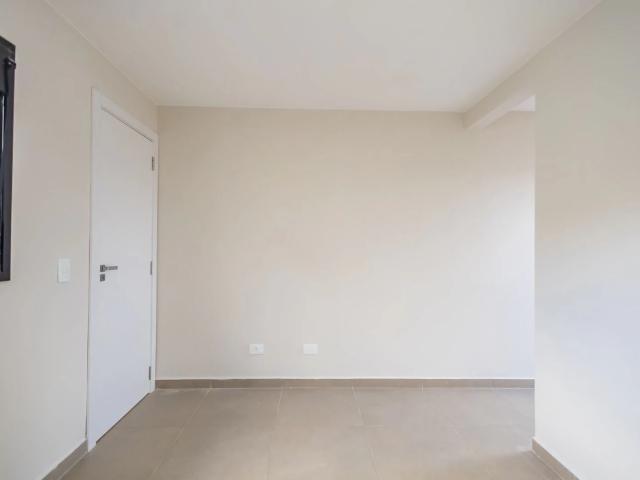 Casa / Sobrado para Venda em Curitiba/PR Barreirinha 2 Quartos