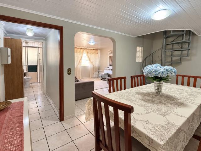 Casa / Sobrado para Venda em Curitiba/PR Barreirinha 3 Quartos