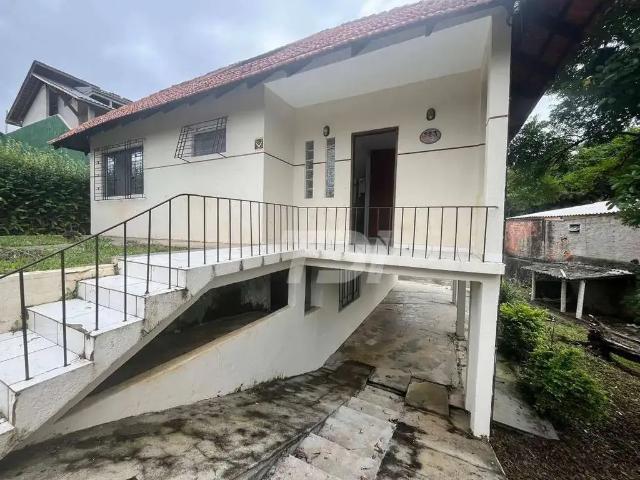 Casa / Sobrado para Venda em Curitiba/PR Barreirinha 5 Quartos