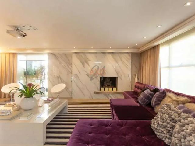 Casa / Sobrado para Venda em Curitiba/PR Batel 3 Quartos