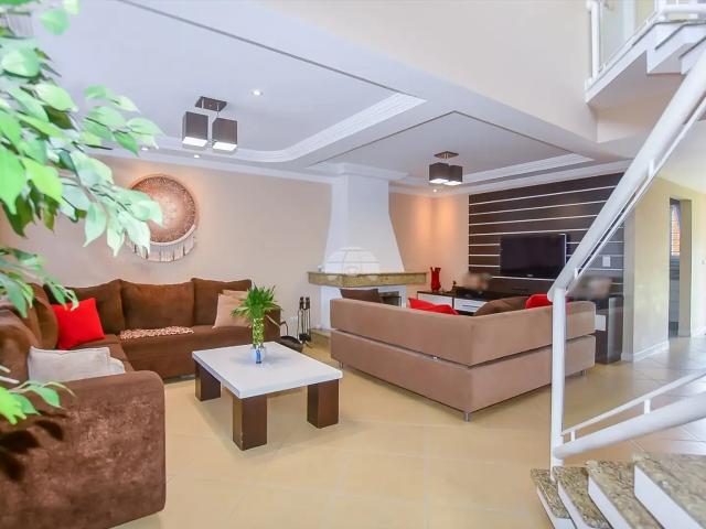 Casa / Sobrado para Venda em Curitiba/PR Boa Vista 4 Quartos
