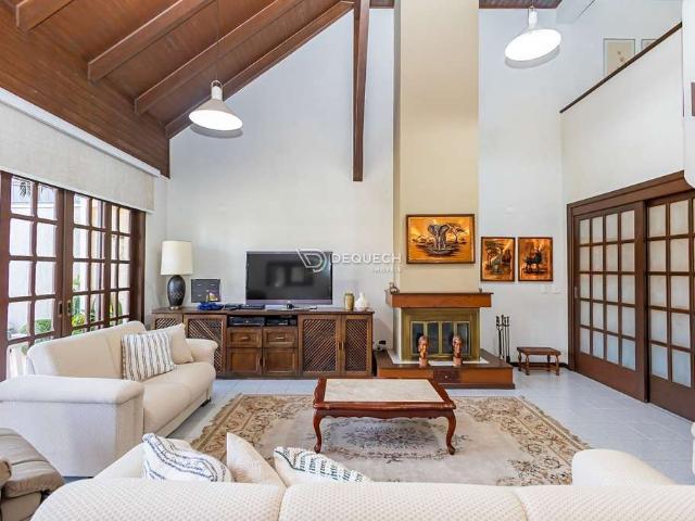 Casa / Sobrado para Venda em Curitiba/PR Bom Retiro 4 Quartos
