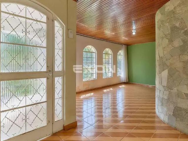 Casa / Sobrado para Venda em Curitiba/PR Boqueirão 4 Quartos