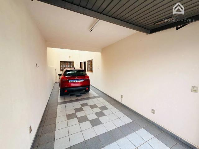 Casa / Sobrado para Venda em Curitiba/PR Boqueirão 4 Quartos