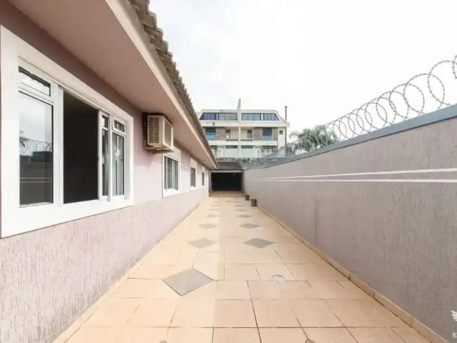 Casa / Sobrado para Venda em Curitiba/PR Boqueirão 5 Quartos