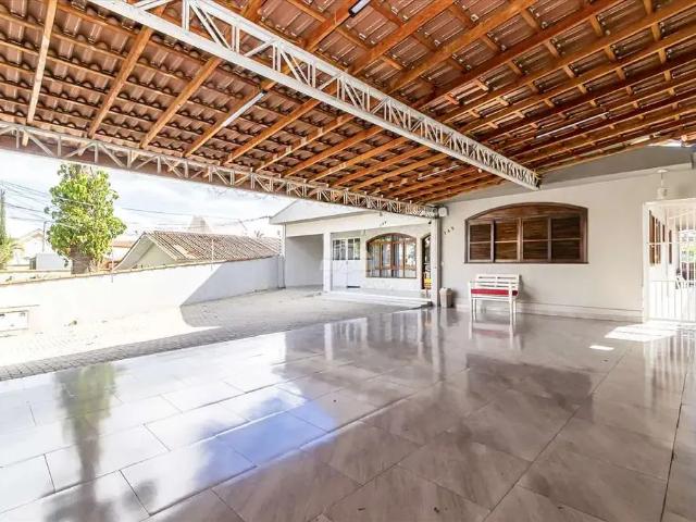 Casa / Sobrado para Venda em Curitiba/PR Boqueirão 7 Quartos