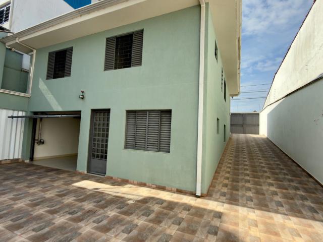 Casa / Sobrado para Venda em Curitiba/PR Boqueirão 3 Quartos