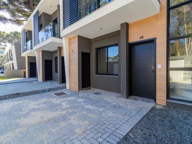 Casa / Sobrado para Venda em Curitiba/PR Boqueirão 3 Quartos