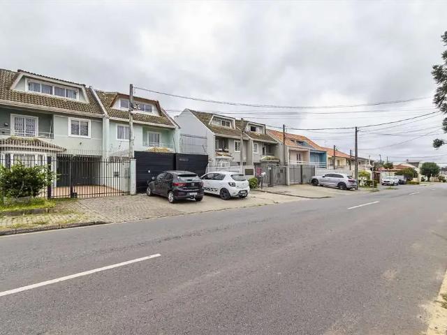 Casa / Sobrado para Venda em Curitiba/PR Boqueirão 3 Quartos
