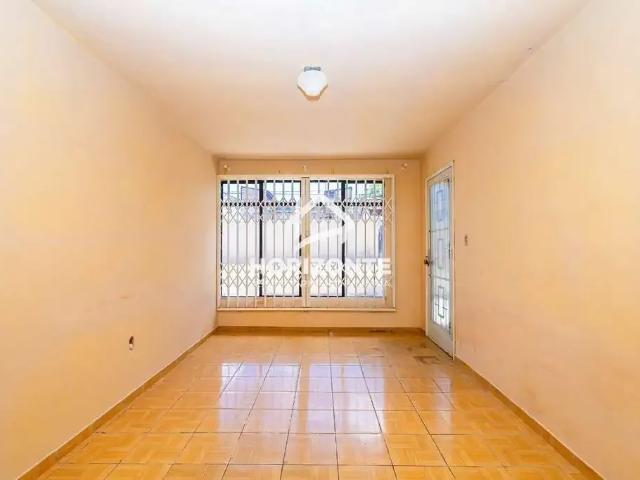Casa / Sobrado para Venda em Curitiba/PR Cajuru 4 Quartos