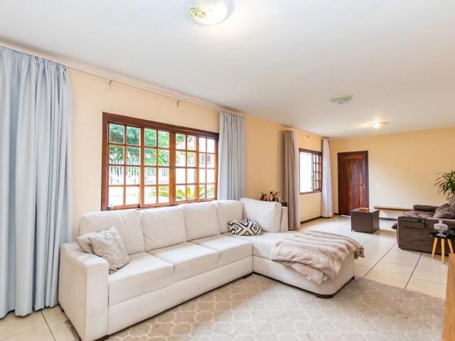 Casa / Sobrado para Venda em Curitiba/PR Cajuru 5 Quartos