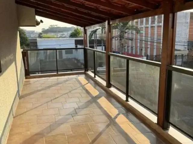 Casa / Sobrado para Venda em Curitiba/PR Cajuru 3 Quartos
