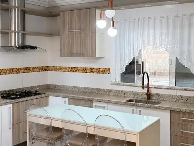 Casa / Sobrado para Venda em Curitiba/PR Cajuru 3 Quartos