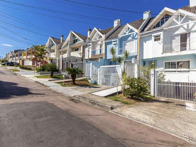 Casa / Sobrado para Venda em Curitiba/PR Campina do Siqueira 3 Quartos