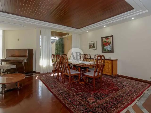 Casa / Sobrado para Venda em Curitiba/PR Campina do Siqueira 6 Quartos