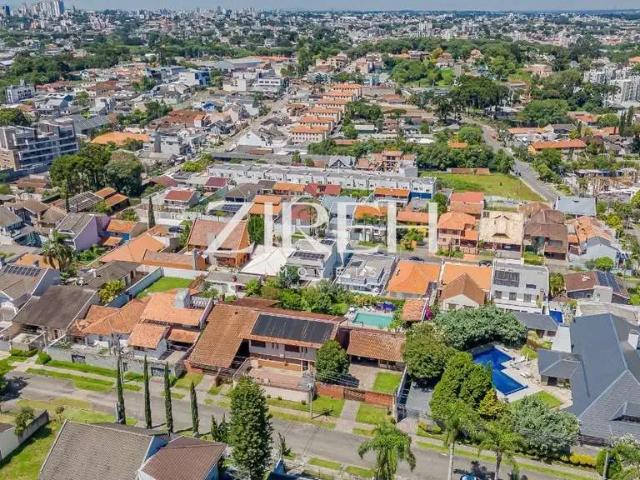 Casa / Sobrado para Venda em Curitiba/PR Campina do Siqueira 6 Quartos