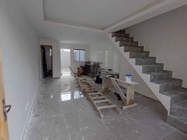 Casa / Sobrado para Venda em Curitiba/PR Campo de Santana 2 Quartos