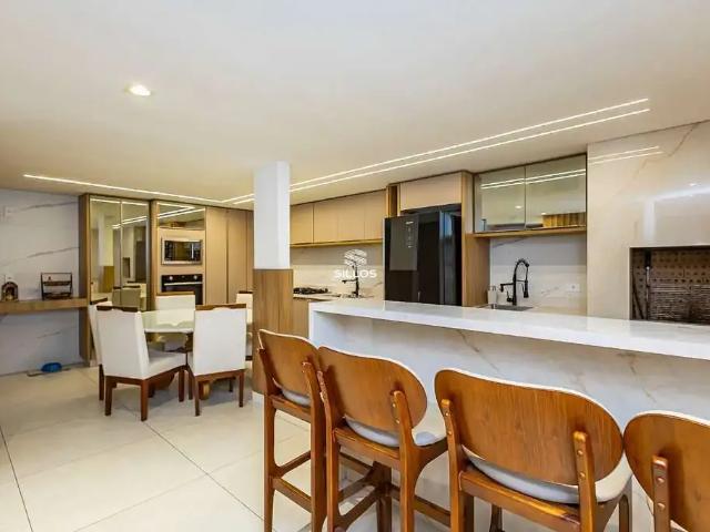 Casa / Sobrado para Venda em Curitiba/PR Capão Raso 4 Quartos