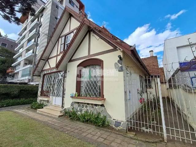 Casa / Sobrado para Venda em Curitiba/PR Centro 4 Quartos