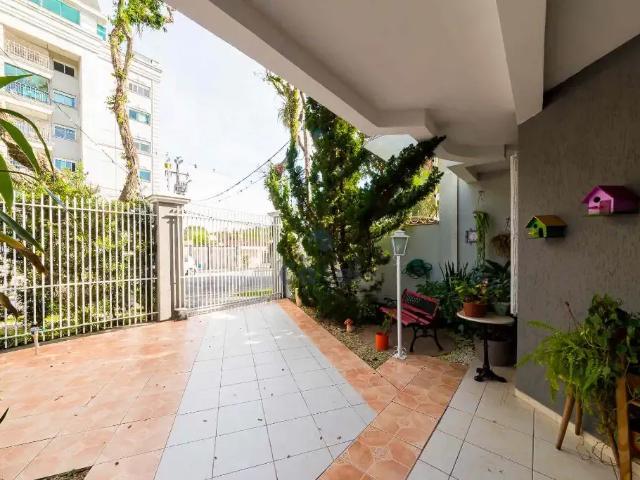 Casa / Sobrado para Venda em Curitiba/PR Centro Cívico