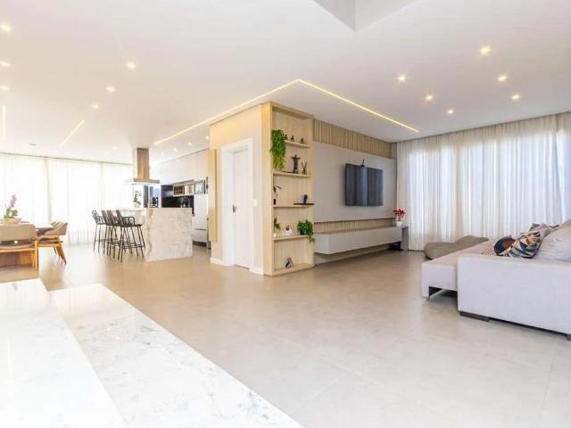 Casa / Sobrado para Venda em Curitiba/PR Cidade Industrial 4 Quartos