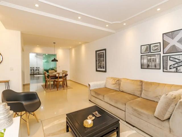Casa / Sobrado para Venda em Curitiba/PR Cristo Rei 4 Quartos