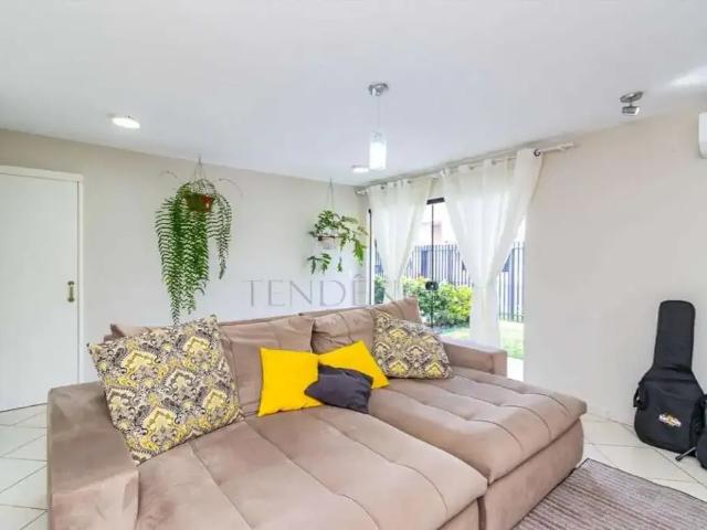 Casa / Sobrado para Venda em Curitiba/PR Fanny 3 Quartos