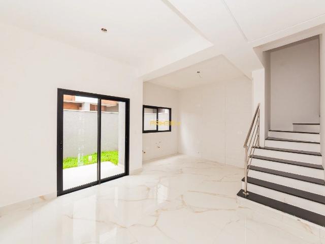 Casa / Sobrado para Venda em Curitiba/PR Fanny 3 Quartos