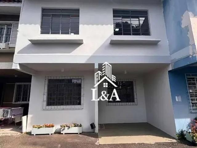 Casa / Sobrado para Venda em Curitiba/PR Fanny 3 Quartos