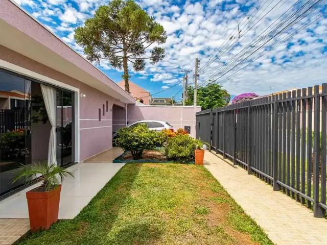 Casa / Sobrado para Venda em Curitiba/PR Fanny 3 Quartos