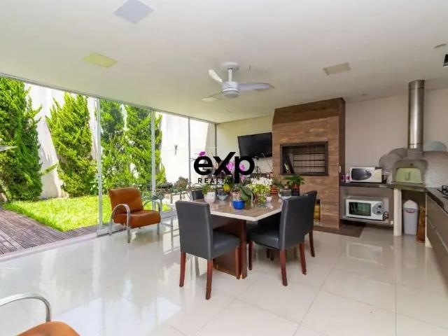 Casa / Sobrado para Venda em Curitiba/PR Fanny 3 Quartos