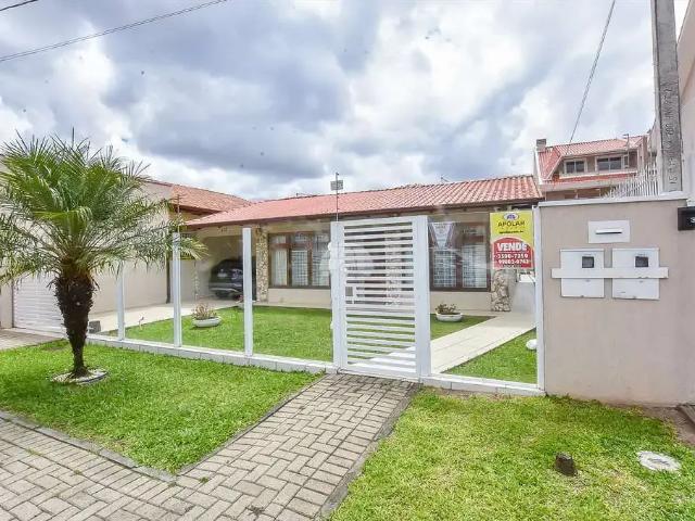 Casa / Sobrado para Venda em Curitiba/PR Fanny 3 Quartos
