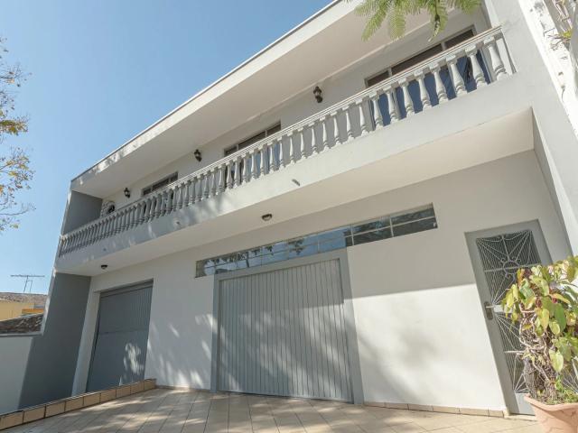 Casa / Sobrado para Venda em Curitiba/PR Fanny 4 Quartos