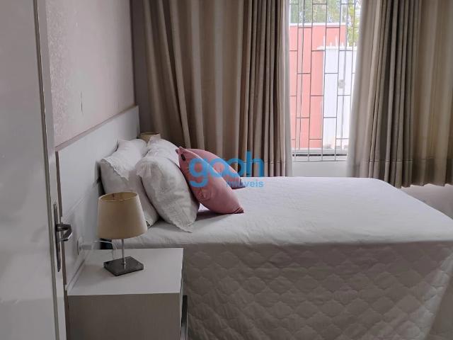 Casa / Sobrado para Venda em Curitiba/PR Fanny 4 Quartos