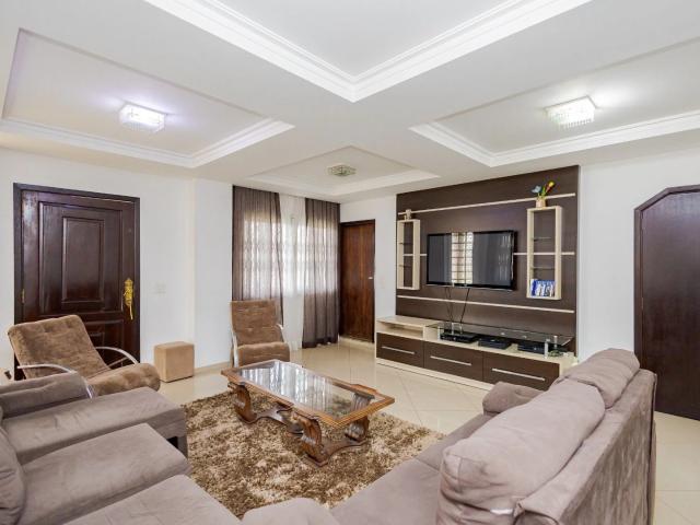 Casa / Sobrado para Venda em Curitiba/PR Fanny 4 Quartos