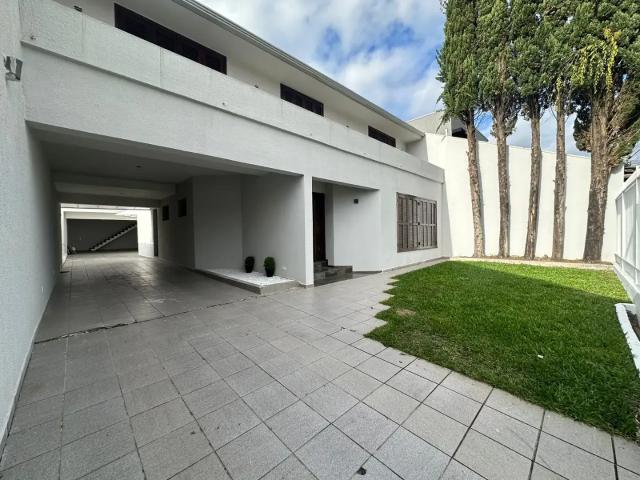 Casa / Sobrado para Venda em Curitiba/PR Fanny 6 Quartos