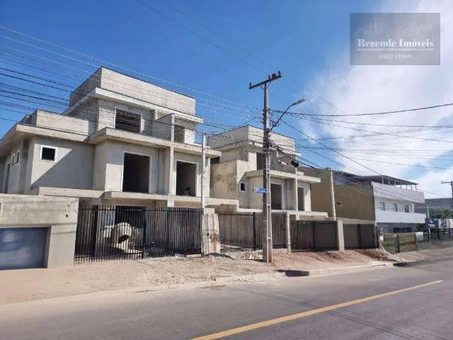 Casa / Sobrado para Venda em Curitiba/PR Fazendinha 3 Quartos