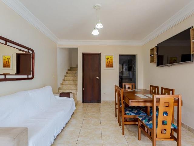 Casa / Sobrado para Venda em Curitiba/PR Fazendinha 3 Quartos
