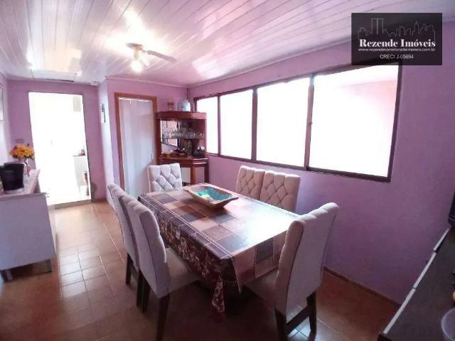 Casa / Sobrado para Venda em Curitiba/PR Fazendinha 2 Quartos