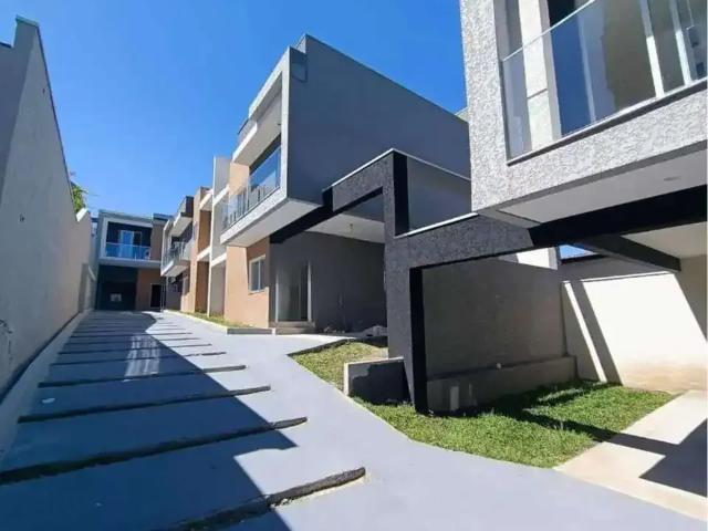 Casa / Sobrado para Venda em Curitiba/PR Fazendinha 4 Quartos