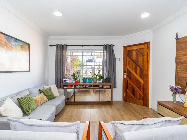 Casa / Sobrado para Venda em Curitiba/PR Guabirotuba 3 Quartos