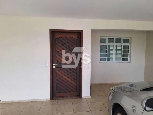 Casa / Sobrado para Venda em Curitiba/PR Guabirotuba 3 Quartos