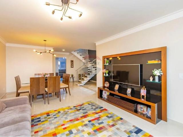 Casa / Sobrado para Venda em Curitiba/PR Guabirotuba 3 Quartos