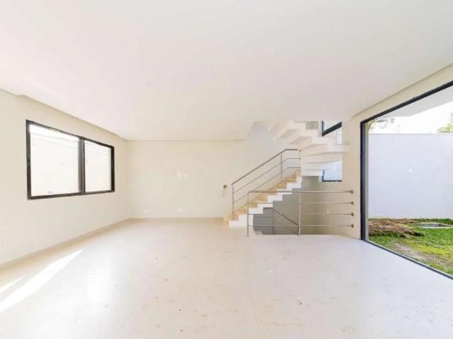 Casa / Sobrado para Venda em Curitiba/PR Guabirotuba 3 Quartos