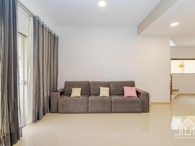 Casa / Sobrado para Venda em Curitiba/PR Guabirotuba 3 Quartos