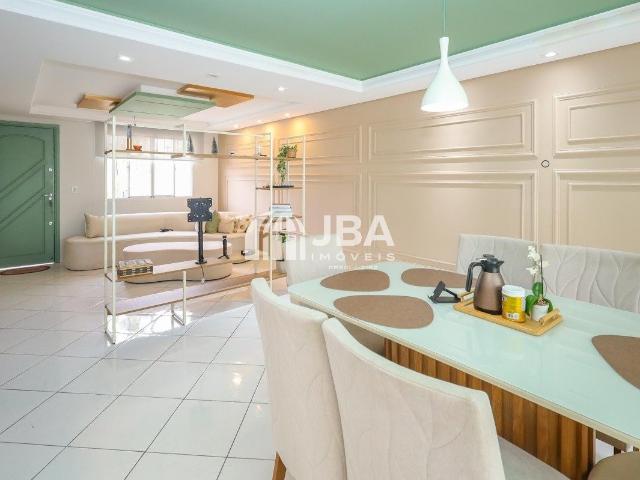 Casa / Sobrado para Venda em Curitiba/PR Guabirotuba 3 Quartos